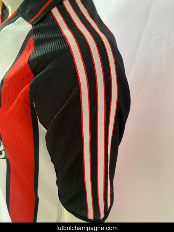 Retro 00_01 River Plate Away Jersey - Image 3