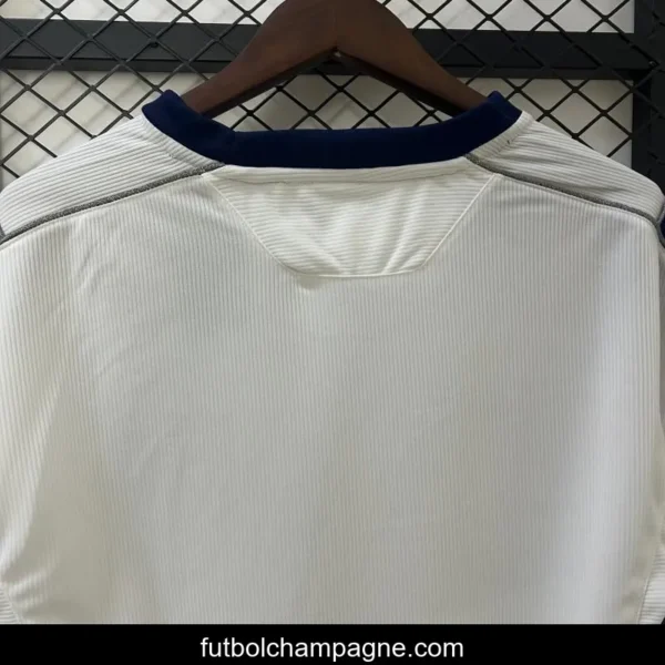 00_01 Retro Manchester United Away Jersey - Image 2