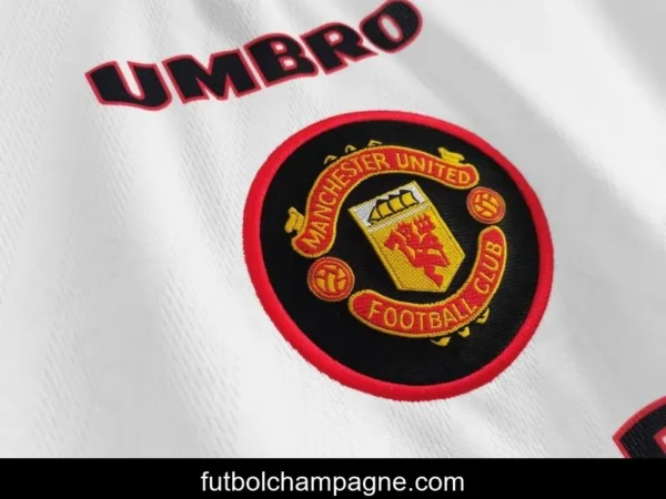 Retro 1996_97 Manchester United Away Soccer Jersey - Image 2