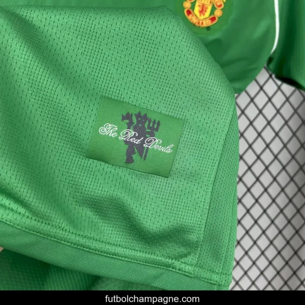 2007_08 Manchester United Green Goalkeeper Retro Jersey - Image 3