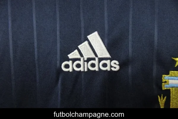 Retro 2006 Argentina Away Blue Jersey - Image 2