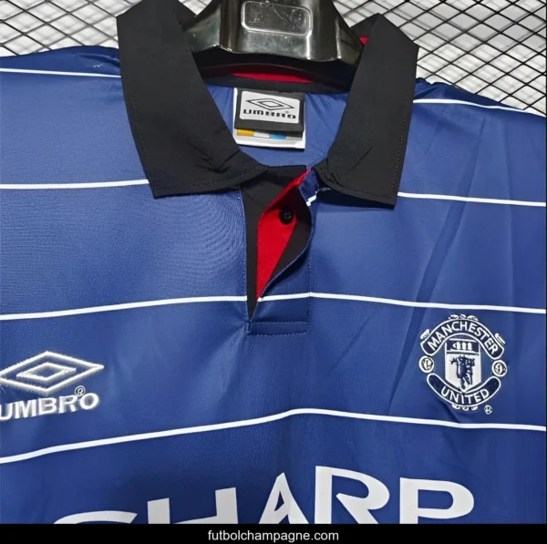Retro 99_00 Manchester United Third Blue Jersey - Image 3