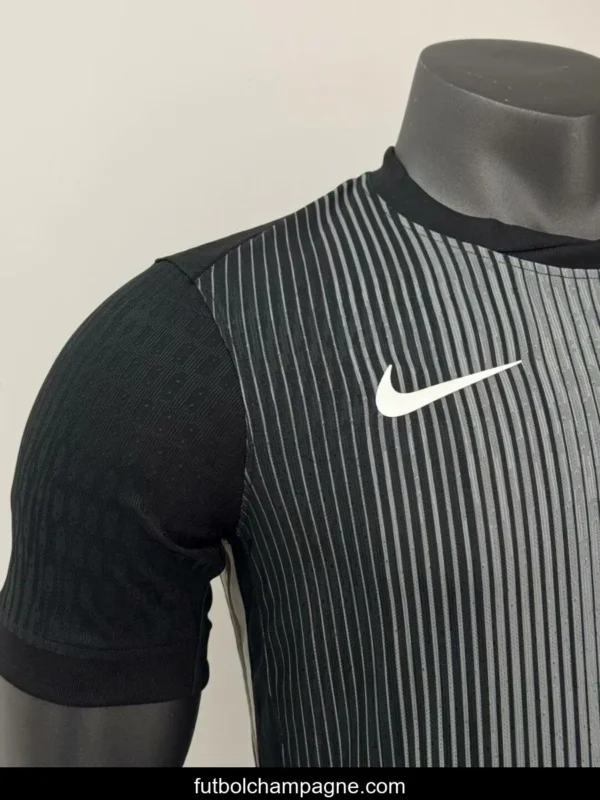Player Version 25_26 PSG Goalkeeper Black Jersey - Image 2