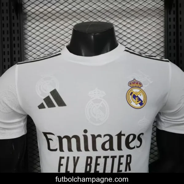 Player Version 25_26 Real Madrid White with Embossed Royal Crest Pattern Jersey - Image 4