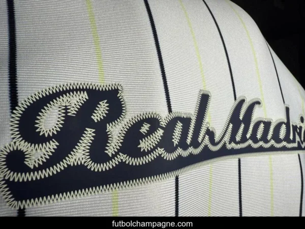 Player Version 25_26 Real Madrid US Pack Baseball Jersey - Image 5