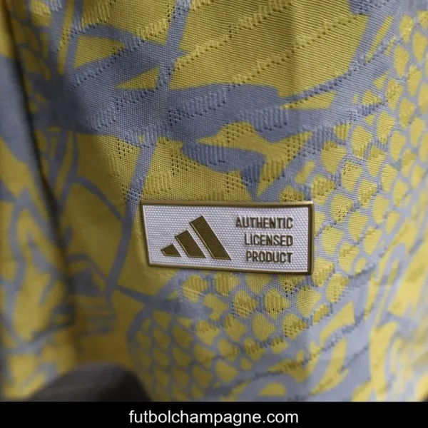 Player Version 24_25 Real Madrid Golden Dragon Pre-Match Jersey - Image 6