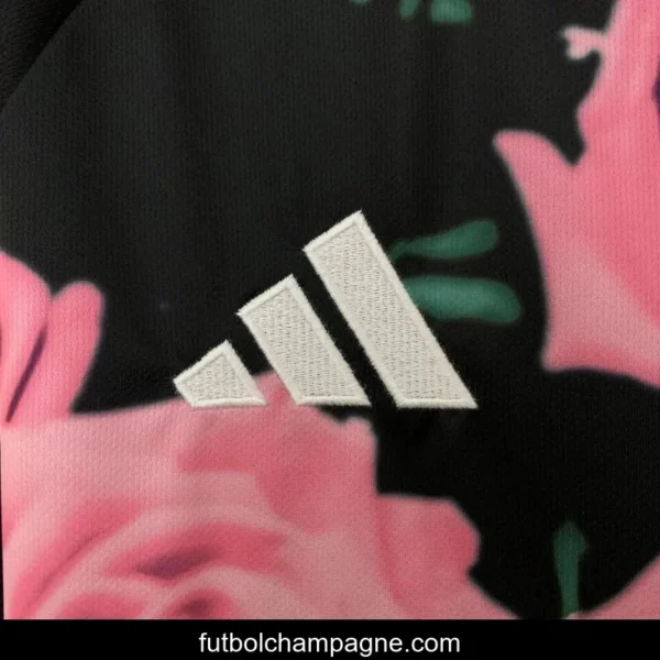 25_26 Real Madrid Special Pink Rose Jersey - Image 7