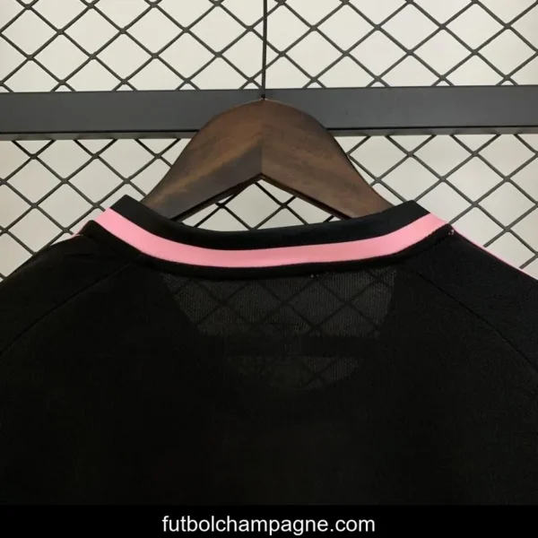 25_26 Real Madrid Special Pink Rose Jersey - Image 8