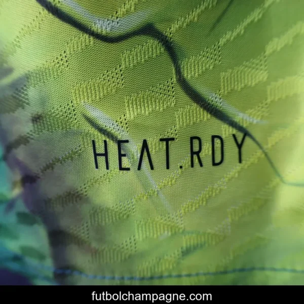 25_26 Player Version Real Madrid Limited Edition Goalkeeper Jersey - Emirates Neon Yellow Marble Design - Image 9