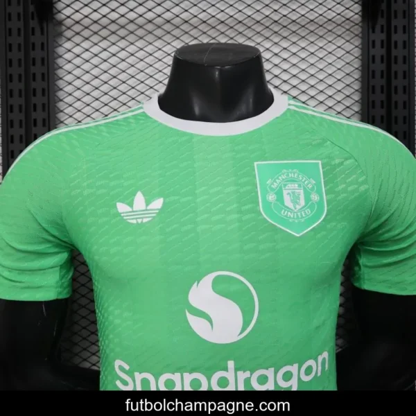 Player Version 25_26 Manchester United Green Goalkeeper Jersey - Image 5