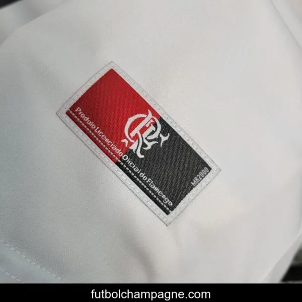 Retro 01_02 Flamengo Away White Jersey - Image 2