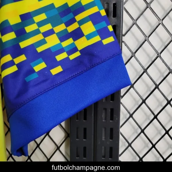Retro 17-18 Flamengo Third Yellow Jersey - Image 4