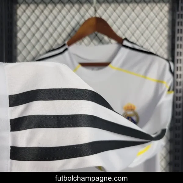 Retro Long Sleeve 09_10 Real Madrid Home Jersey - Image 3