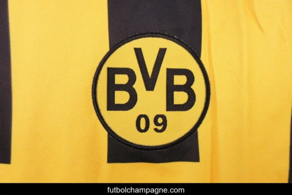 Retro 00_01 Borussia Dortmund Home Jersey - Image 4
