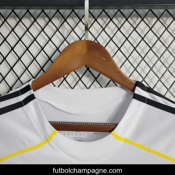 Retro 09_10 Real Madrid Home Jersey - Image 3