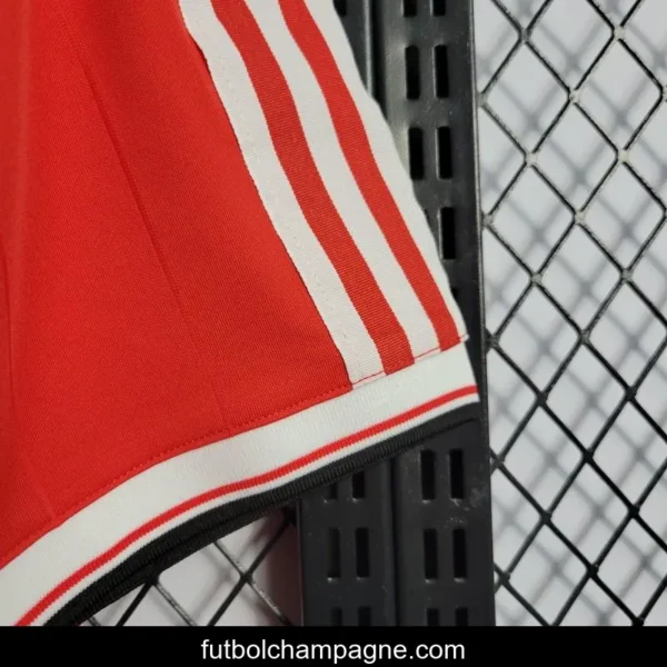 Retro 83_84 Manchester United Home Jersey - Image 3