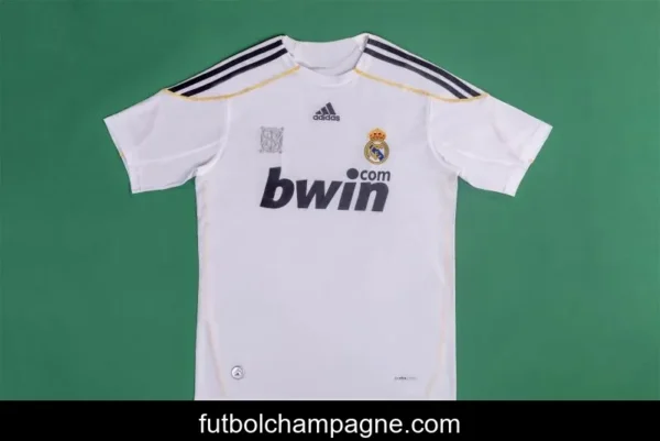 RETRO 09_10 Real Madrid Home Soccer Jersey - Image 4
