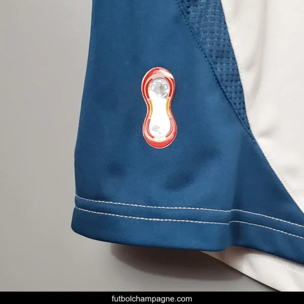 Retro 06_07 Liverpool away Soccer Jersey - Image 2