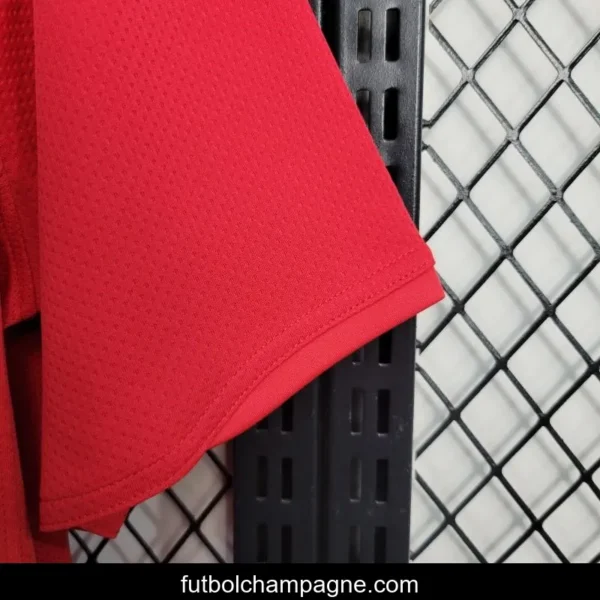Retro 07-08 Manchester United Home Premier League Jersey - Image 3
