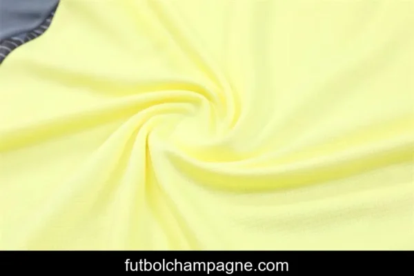 24_25 Juventus Yellow Short Sleeve Jersey+Shorts - Image 7