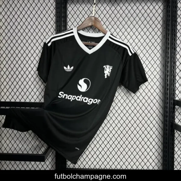 24_25 Manchester United Fourth Goalkeeper Jersey - Image 5