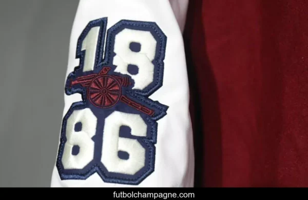 25_26 Adidas Originals xArsenal Wine Baseball VRCT Outdoor Jakcet - Image 3