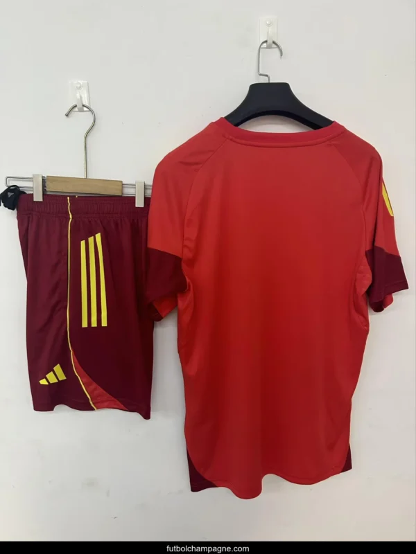 25_26 Nottingham Forest Pre-Match Training Jersey Red+ Shorts - Image 2