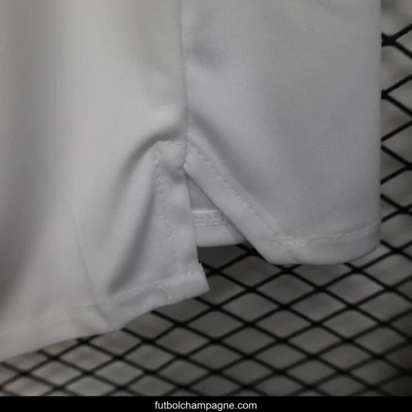 Player Version 25_26 Manchester United Home Shorts - Image 7