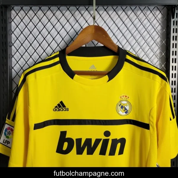 Retro 2011_12 Real Madrid Yellow Goalkeeper Jersey - Image 7