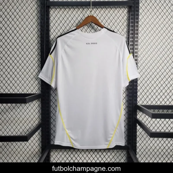 Retro 09_10 Real Madrid Home Jersey - Image 6