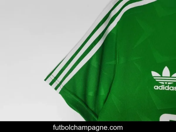 Retro 1990_92 Ireland Home Soccer Jersey - Image 4