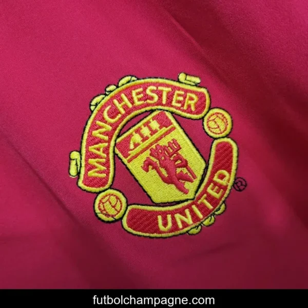 Retro 02_04 Manchester United Home Jersey - Image 4