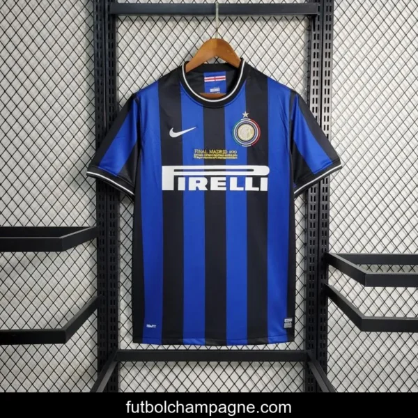Retro 09-10 Inter Milan Home Jersey - Image 4