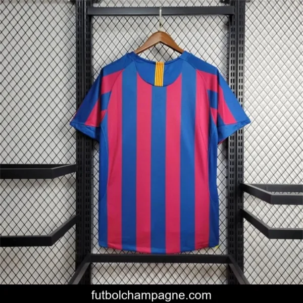 Retro 05_06 Barcelona Home Jersey - Image 4