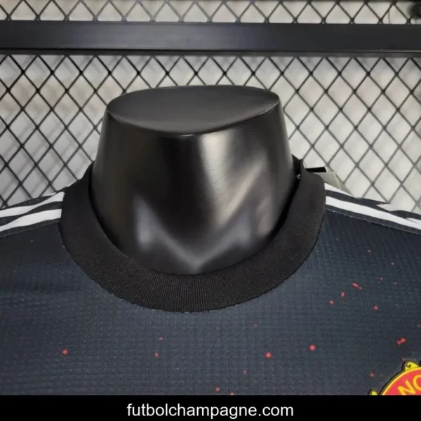 Player Version 24_25 Manchester United Black_Red Special Jersey - Image 5