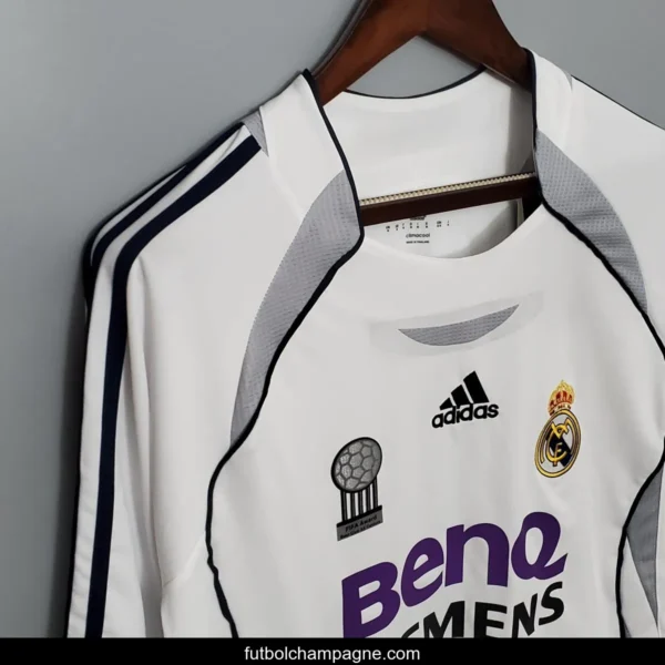 Retro Real Madrid Long sleeve 06_07 home Soccer Jersey - Image 6