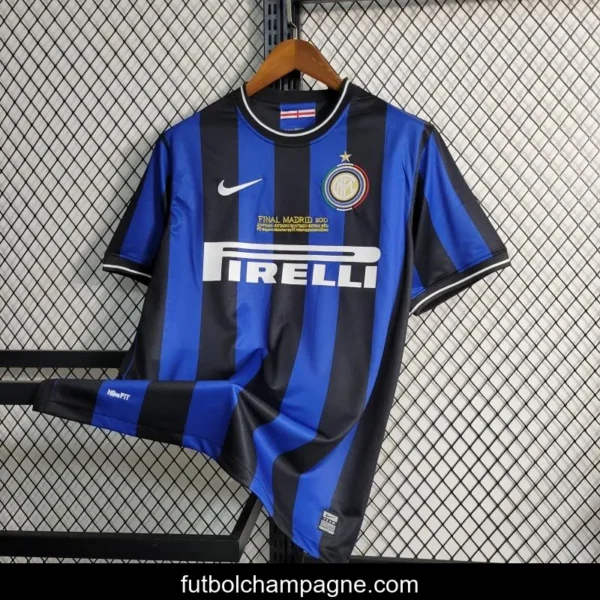 Retro 09-10 Inter Milan Home Jersey - Image 6