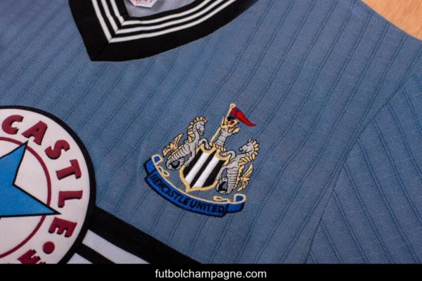 Retro 95_96 Newcastle United Away Grey Jersey - Image 3
