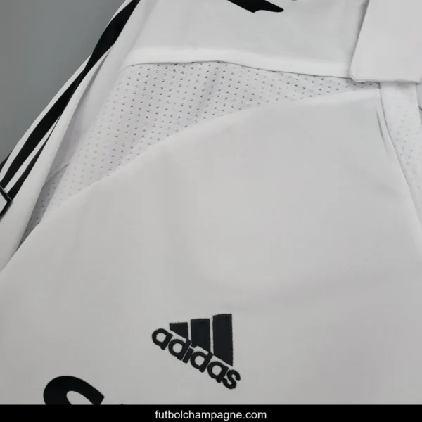 Retro long sleeve Real Madrid 05_06 home Soccer Jersey - Image 5