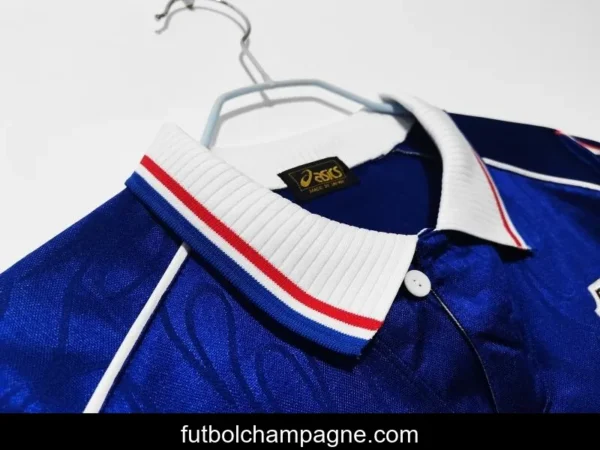 Retro 1998 Japan Home Soccer Jersey - Image 7