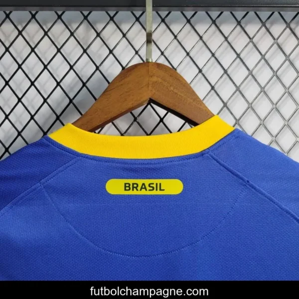 Retro 2010 Brazil Away Blue Jersey - Image 9