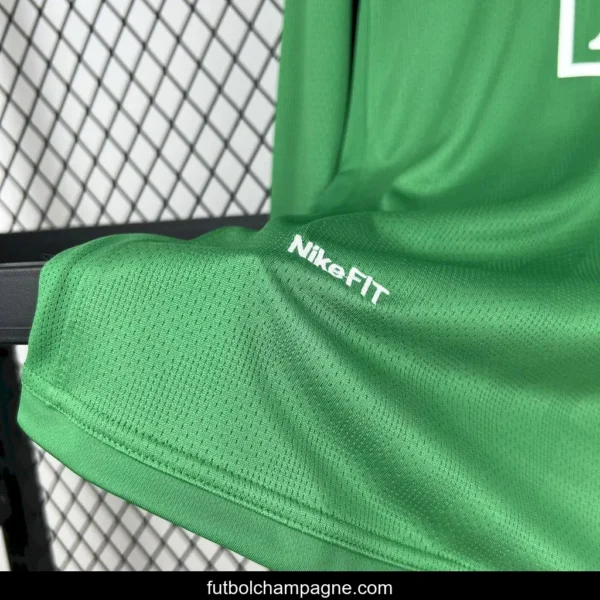 2007_08 Manchester United Green Goalkeeper Long Sleeves Retro Jersey - Image 5