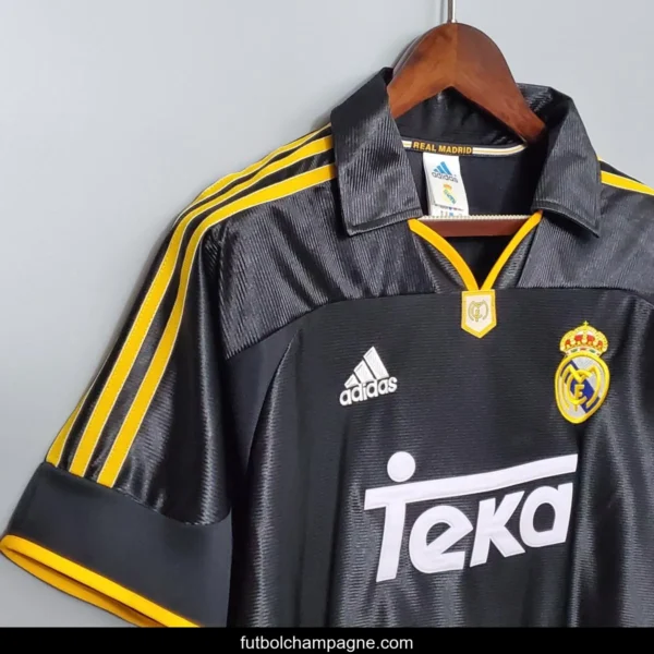 Retro 99_00 Real Madrid Third Black Jersey - Image 8