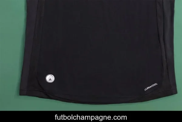RETRO 09_10 Real Madrid Away Soccer Jersey - Image 5