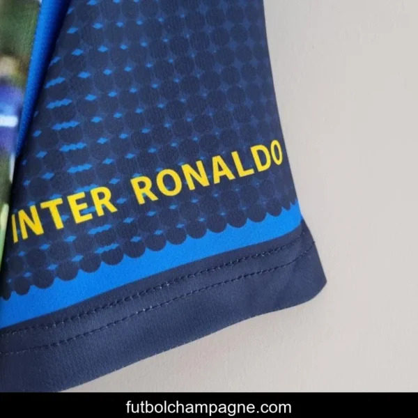 Retro Inter Milan 97_98 Ronaldo Shirt - Image 5