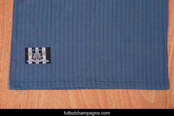 Retro 95_96 Newcastle United Away Grey Jersey - Image 6