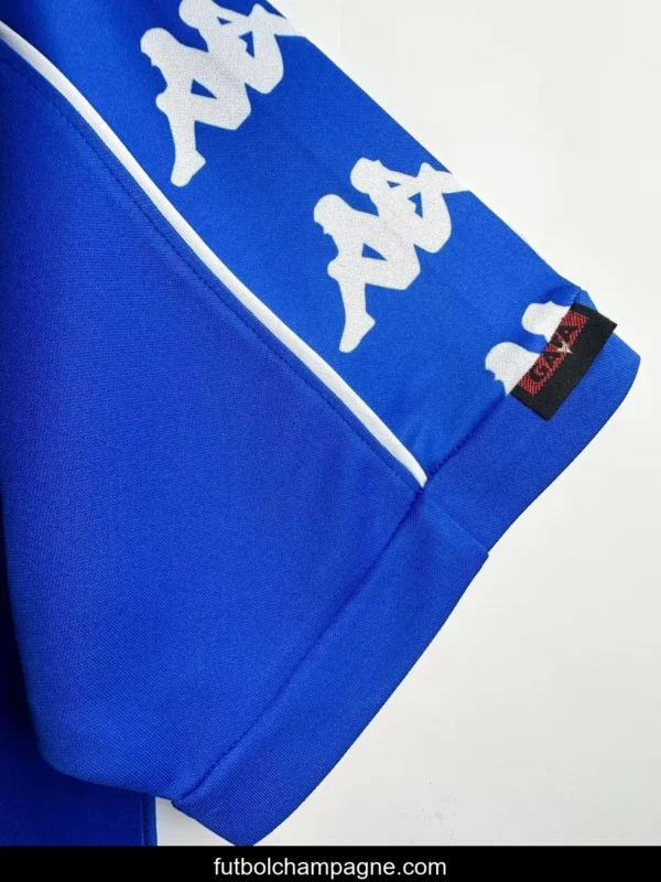Retro 99_00 Juventus Away Blue Jersey - Image 5