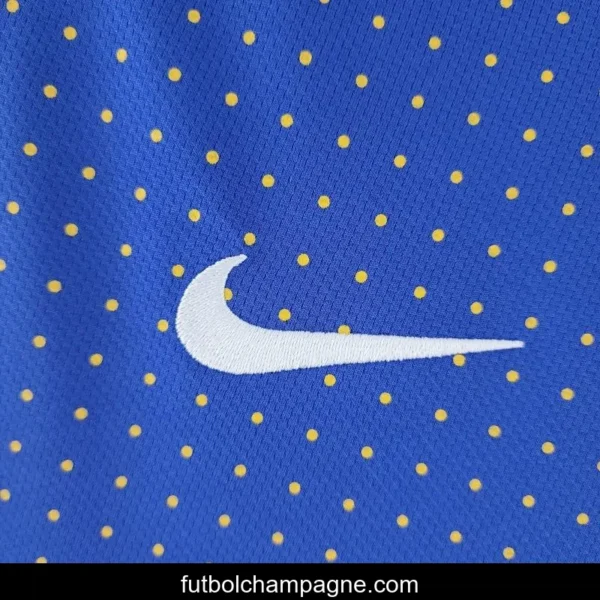 Retro 2010 Brazil Away Soccer Jersey - Image 14