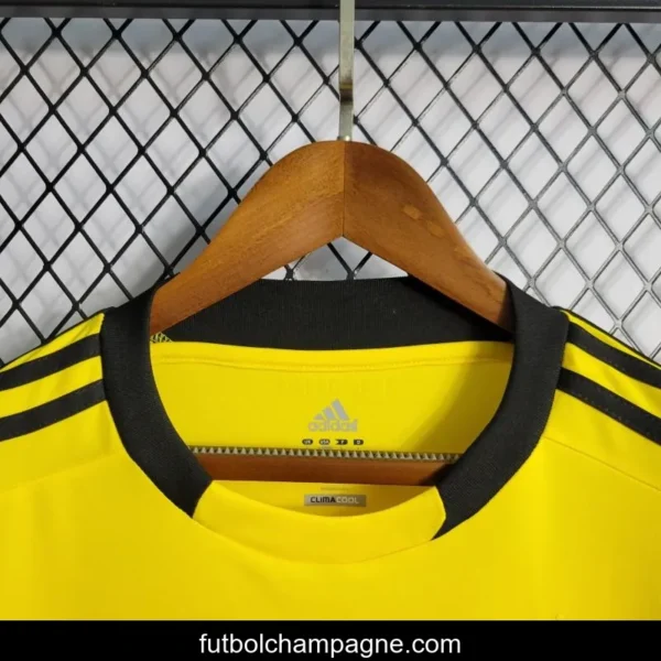 Retro 2011_12 Real Madrid Yellow Goalkeeper Jersey - Image 9