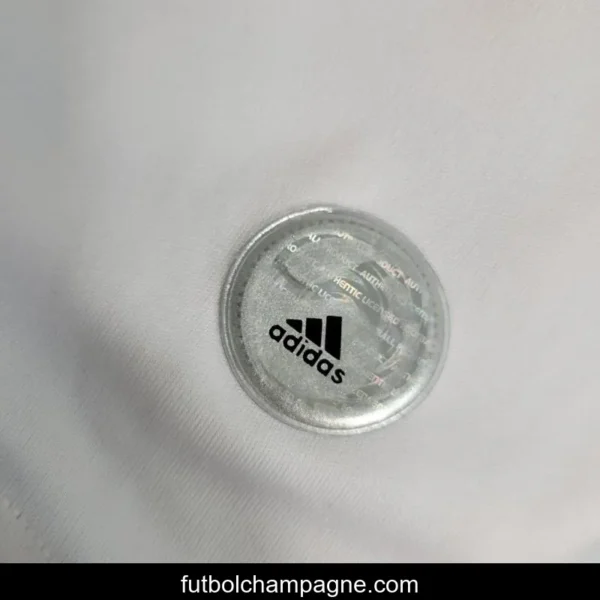 Retro 09_10 AC Milan Away White Jersey - Image 6